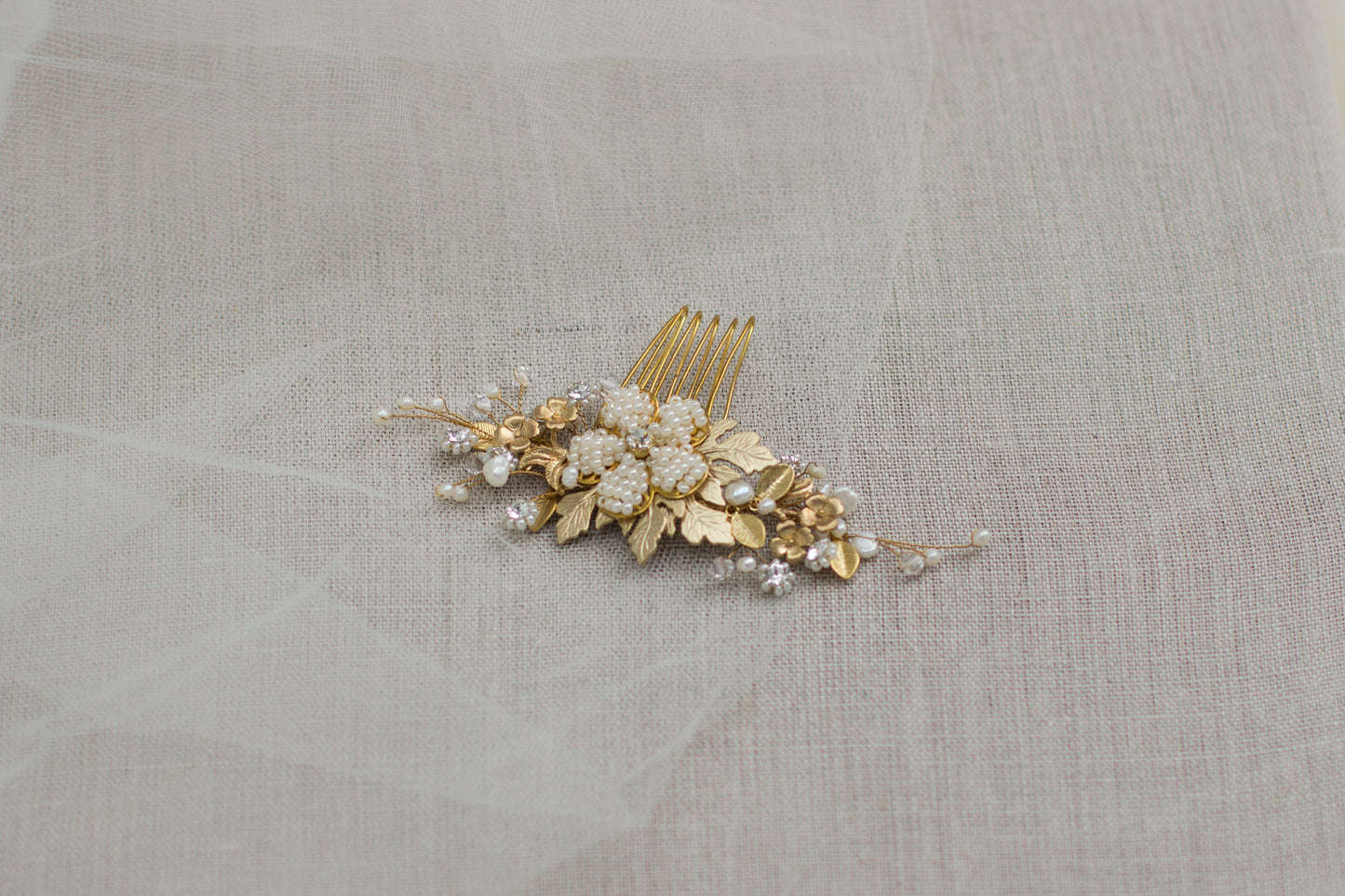 Pearl bridal hair comb, gold & ivory wedding headpiece S-235/05