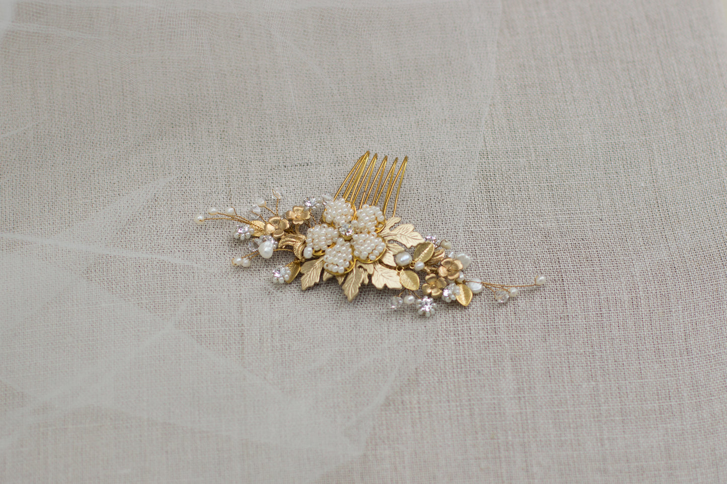 Pearl bridal hair comb, gold & ivory wedding headpiece S-235/05