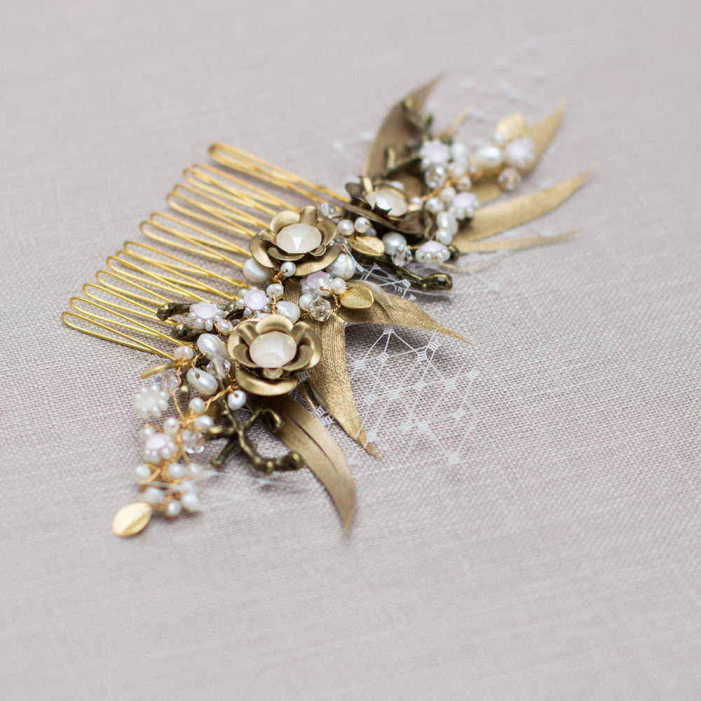 Golden wedding headpiece. Crystal bridal hair comb. Nature inspired accessories. Rose Blossom branch headpiece