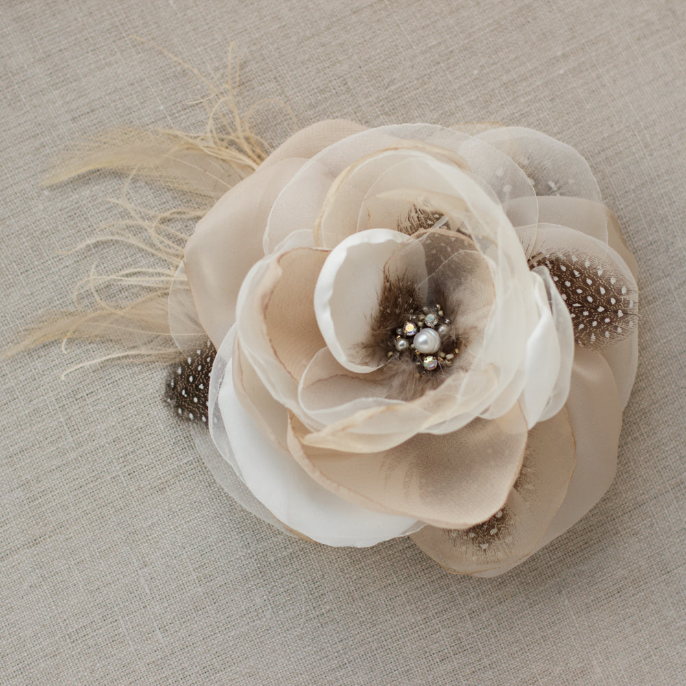 Oversized wedding dress accessories. Beige wedding headpiece. Bridal flower hairpiece. Spotted accessories. Bridal corsage flower brooch. Boutonniere pin. Bohemian wedding accessories.