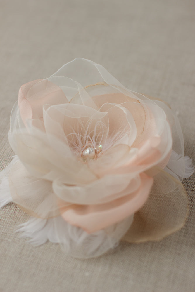 Big fabric flower accessories. Wedding headpiece. Bridal flower hairpiece. Blush pink accessories. Flower boutonniere. Bridal rose pink corsage pin. Rose flower choker.