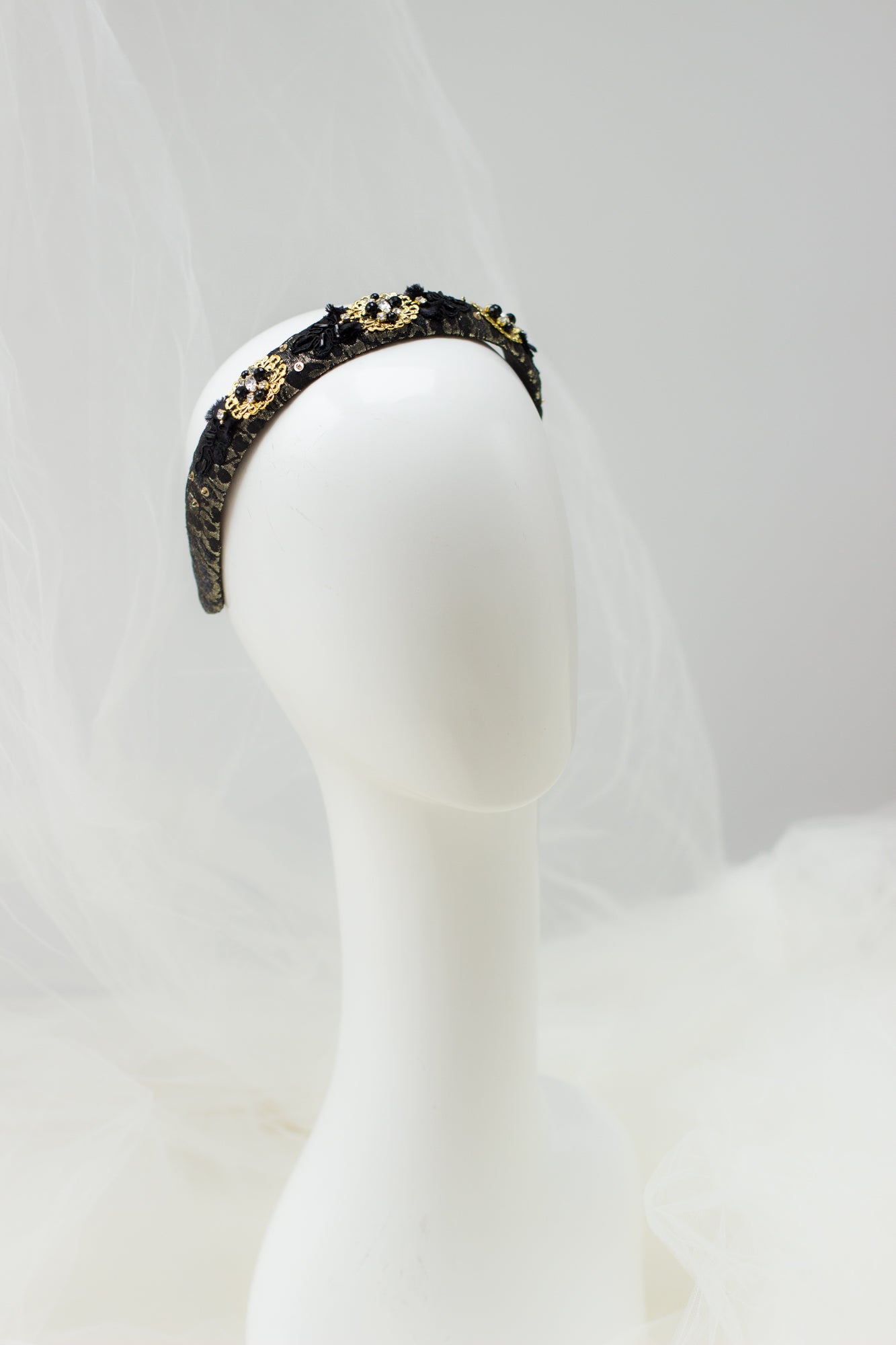 Black Gold embroidered headband. Premium accessories. Excellent gift. A versatile accessory that's a must-have in every wardrobe. Handmade hair accessories. OOAK accessories. Lace headpiece. Gift idea. Fashion accessories. Fascinator