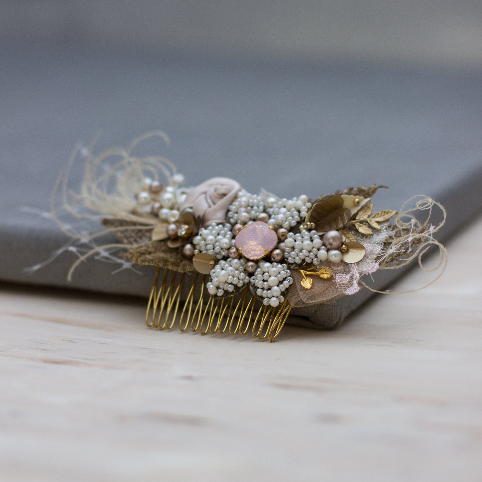 Handmade Bridal hair comb, Wedding headpiece. Bridal hairpiece. Burlap Wedding headpiece. Floral hair comb. Dusty rose-Blush-Gold-Pale pink Wedding hair fascinator. Pearl hair comb