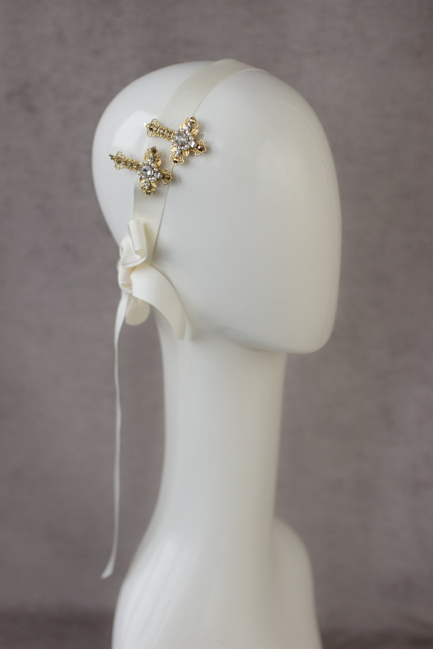 Explore our jewelry online and find the accessory for you. Cross headpiece. Gold hair pins. Handmade Hair accessories. Gold hairpiece. Hair pins crosses. Bridal Hair jewelry. wedding Hair accessories.