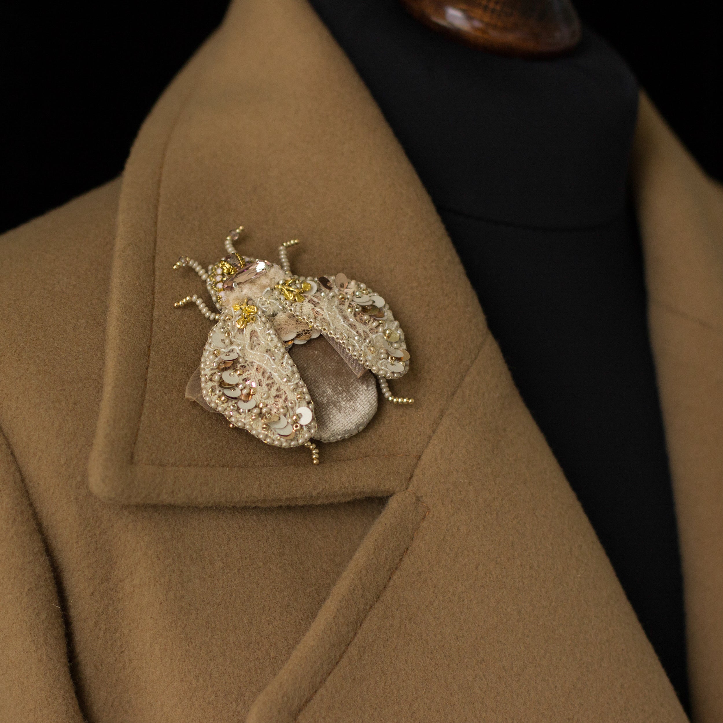 Gucci deals bug brooch