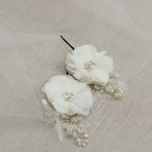 Wedding flower hair pins,Bridal hairpin,Ivory hair pin,Small Bridal hairpiece,flower hair pieces,wedding hair piece,Wedding hair flower