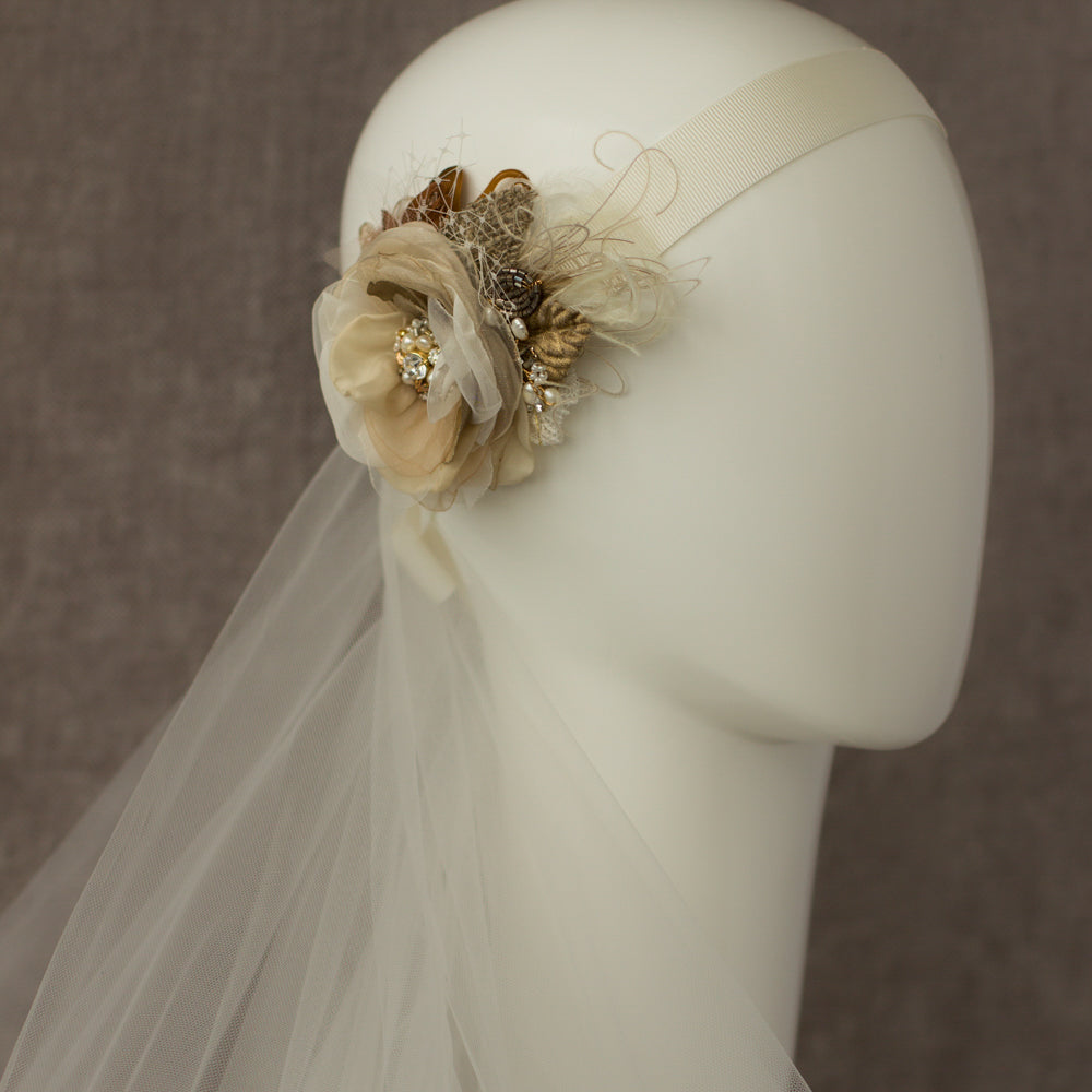 Natural rustic wedding headpiece. Bridal neutral wedding flower hairpiece