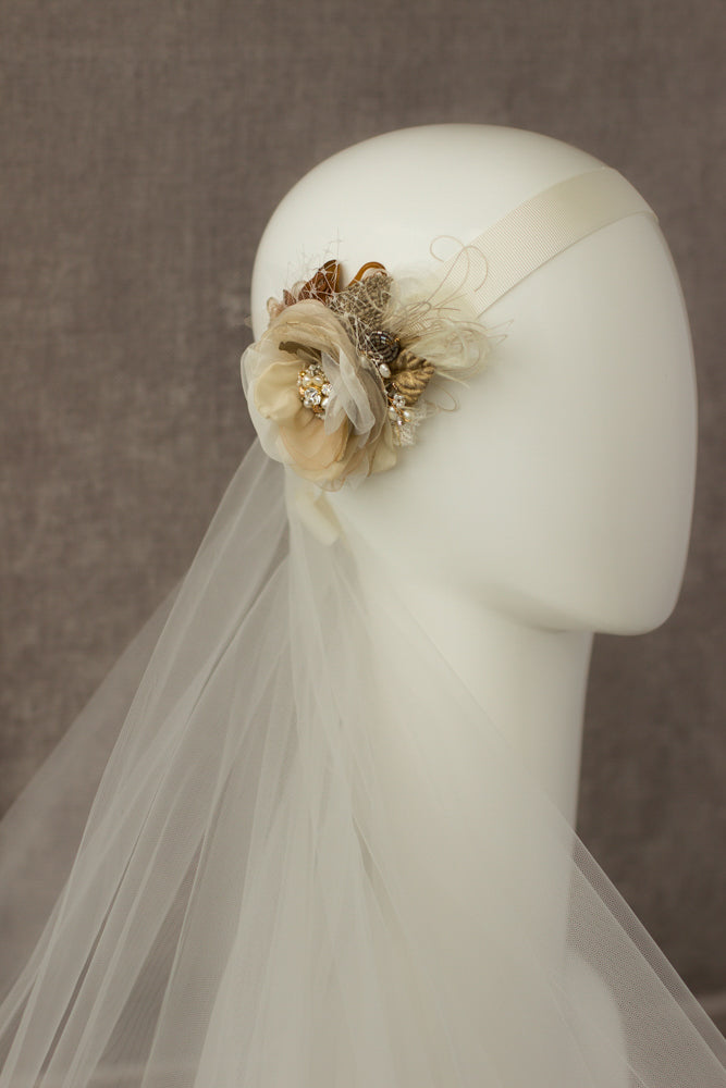  Bridal neutral wedding flower hairpiece, Natural rustic wedding headpiece.